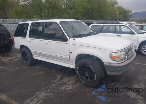 1996 Ford Explorer z USA, uszkodzony, nr VIN 1FMDU32P0TZA22738